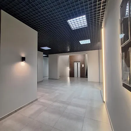 красивая студия с новым ремонтом и техникой Apartment