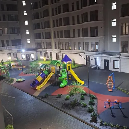 красивая студия с новым ремонтом и техникой *